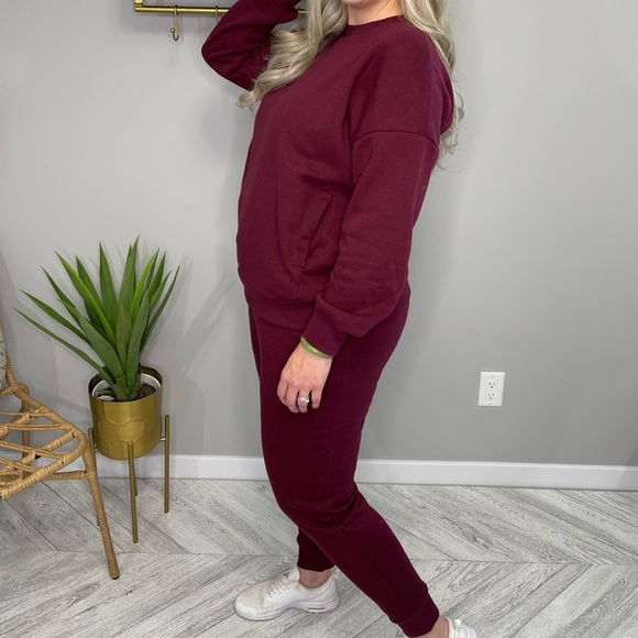 Burgundy Sweatshirt and Joggers Set - Picture 3 of 3